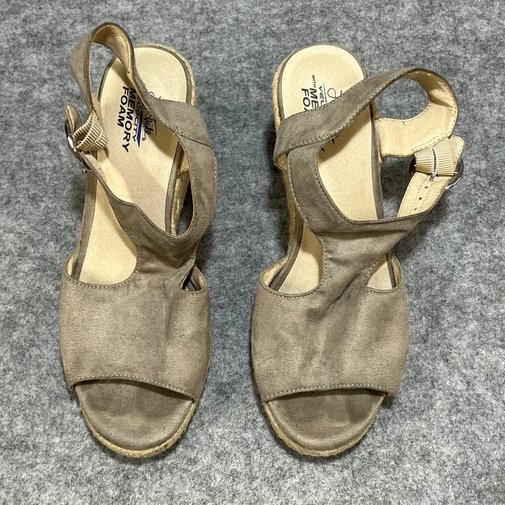 Comfortiva Memory Foam Wedge Sandals Women's Tan Suede Espadrille‎ Size 6.5